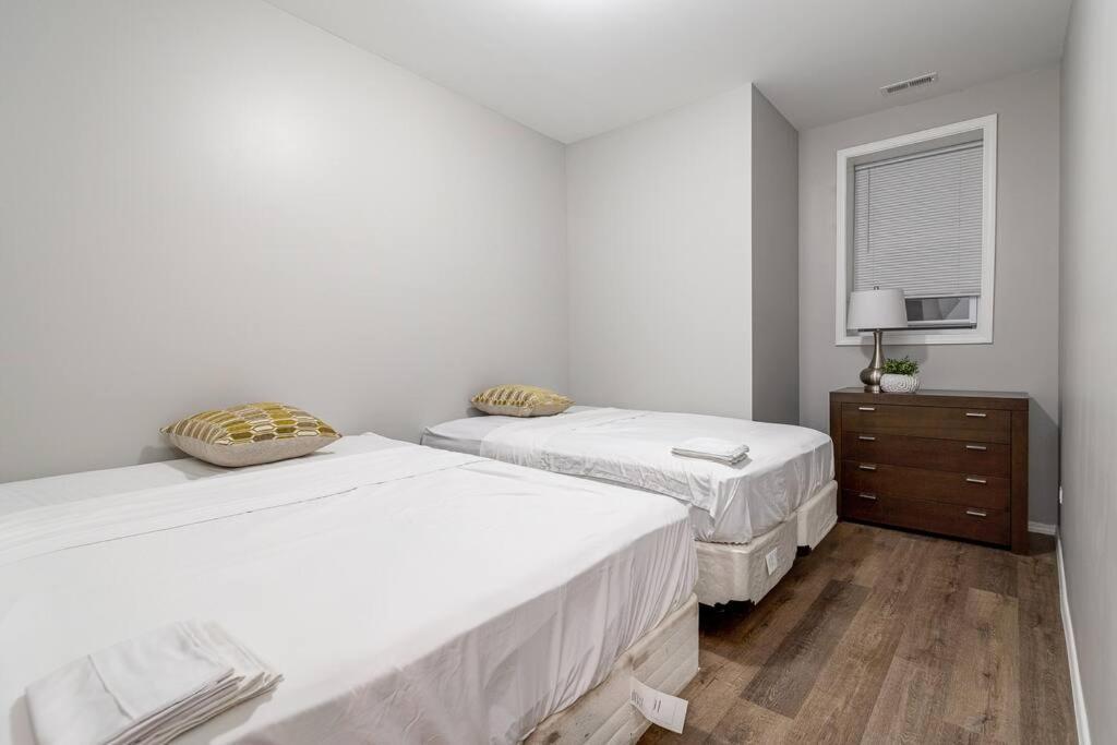 Suite 1 On Southport 4 Queen Beds Chicago Ngoại thất bức ảnh